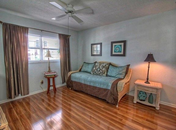 3rd image of 21 Yacht Club Dr APT 303C