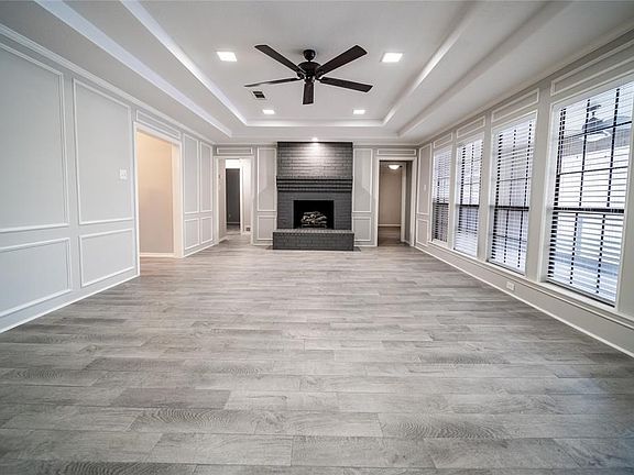 3rd image of 2026 W Shore Dr