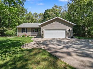 6544 W Forest Edge Dr, Ludington, MI 49431