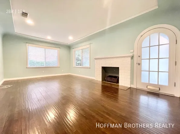 806 N Las Palmas Ave, Los Angeles, CA 90038