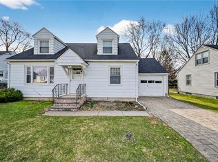 116 Chestnut Hill Dr, Liverpool, NY 13088