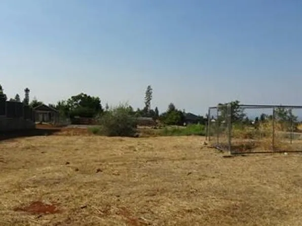 5911 Oliver Rd, Paradise, CA 95969