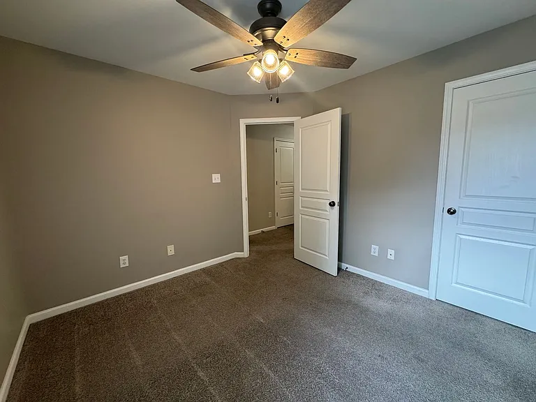 9734 Cadman Ct — Photo 10