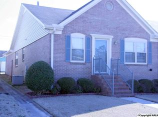 312 College St NW, Hartselle, AL 35640