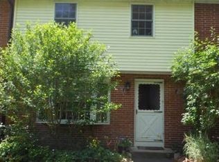 74 Oakridge Dr, Londonderry, NH 03053