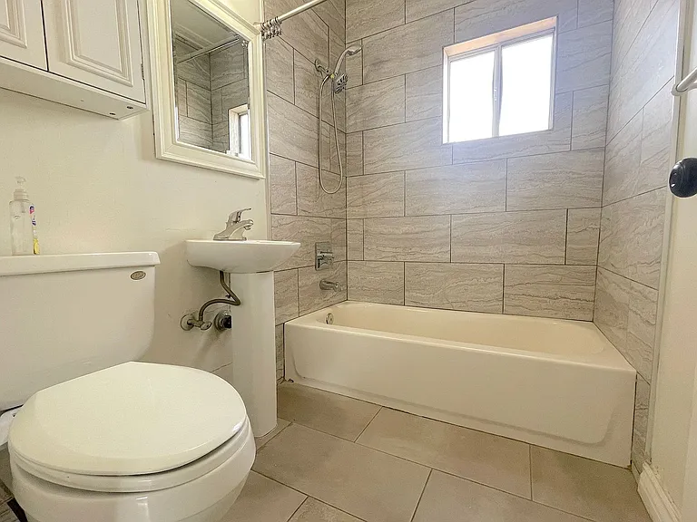 102 Copper St — Photo 8