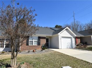 4473 Fair Oaks Ln, High Point, NC 27265