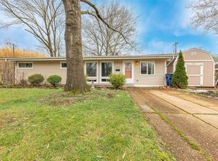 1537 Shoppers Ln, Saint Louis, MO