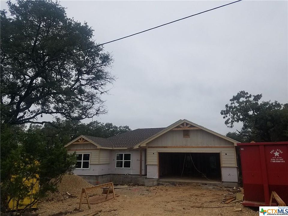 1st image of 1344 Spruce Ln