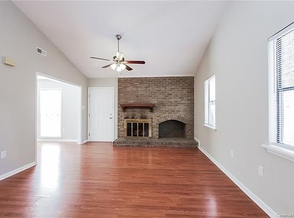 3rd image of 6527 Andora Dr