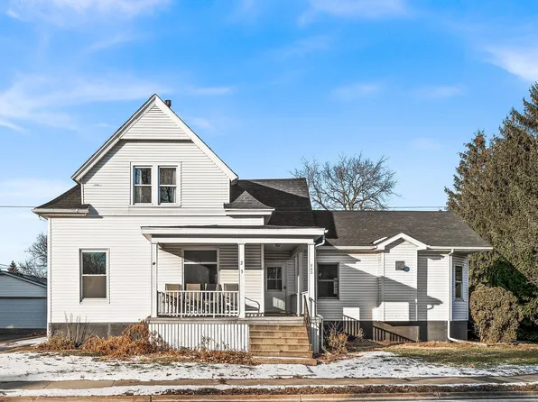 203 W Emerson St, Bloomington, IL 61701