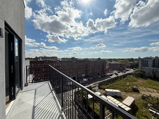 Rented by MADEHOME | media 6