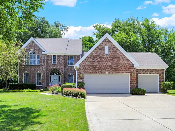 4535 Sunflower Ct, Zionsville, IN 46077