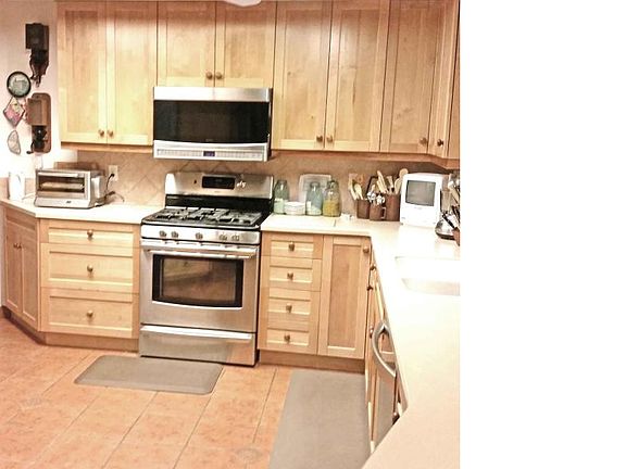3rd image of 10001 NW 59th Pl