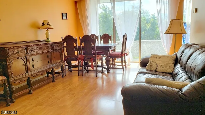 2 bed, 1.5 bath, $2,650 — Photo 4