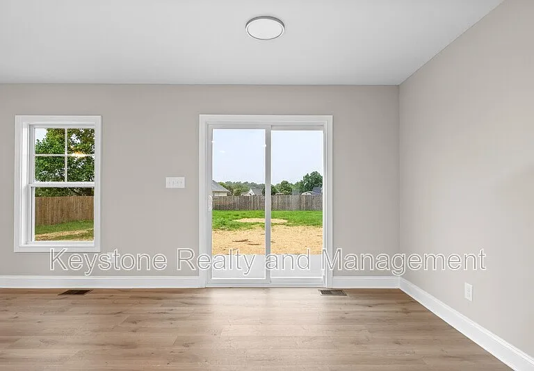 3800 Roscommon Way — Photo 6