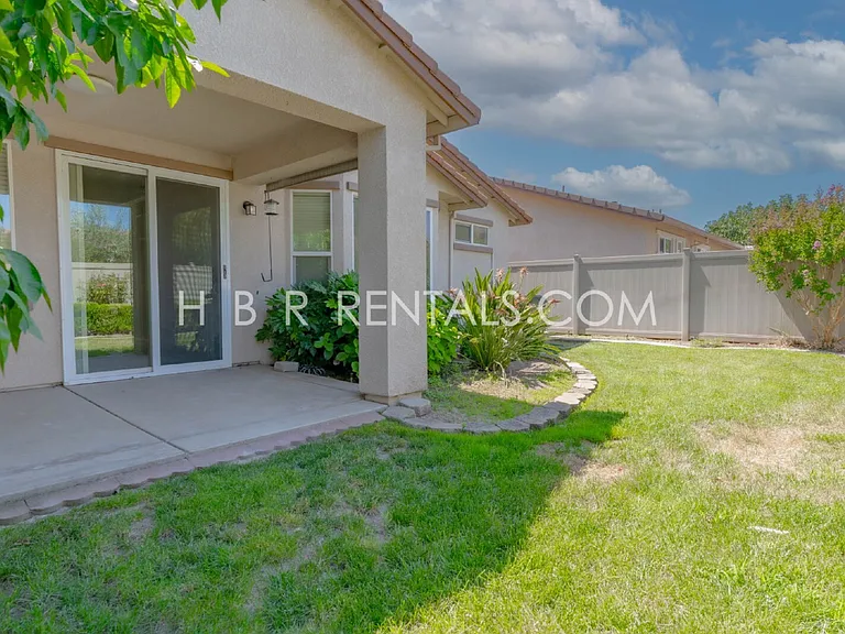 2514 Bellchase Dr — Photo 24
