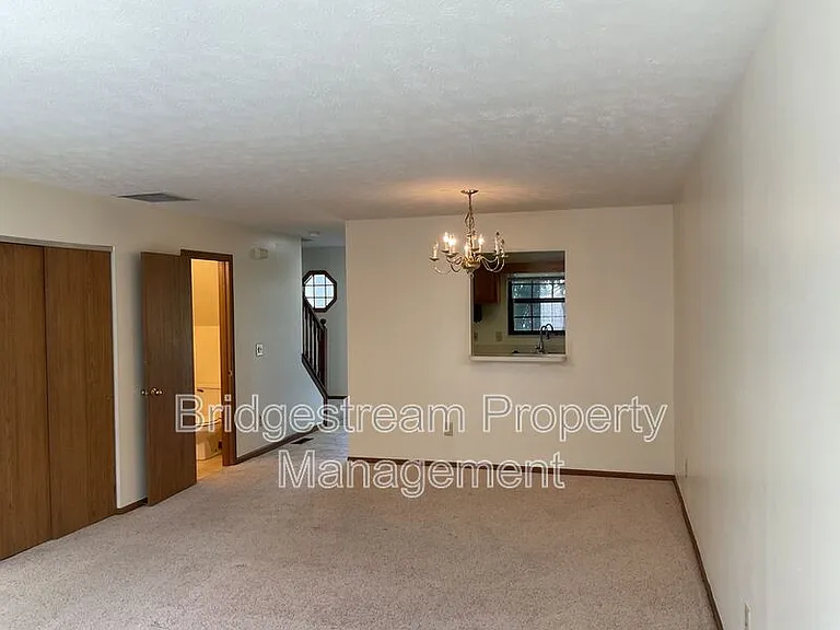 4579 Burchdale St — Photo 13