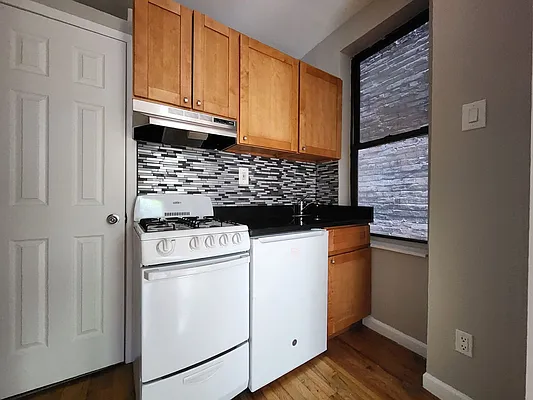 Rented by REAL New York | media 3