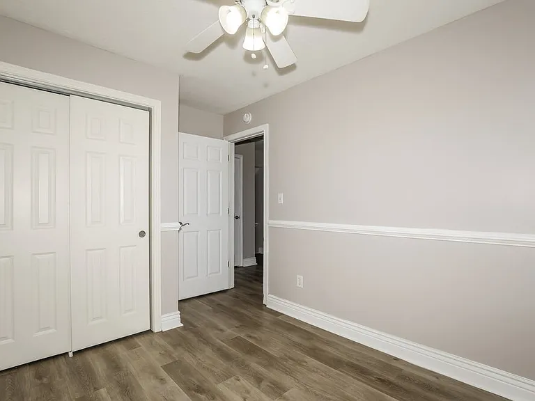 10207 Carmine Dr — Photo 15