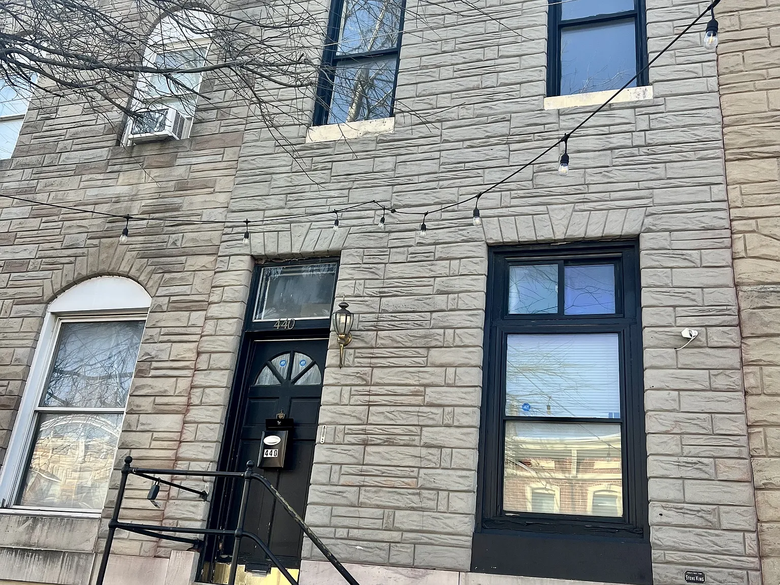 440 North Luzerne Avenue - - — Photo 1