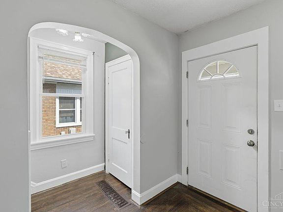 3rd image of 1714 Waltham Ave
