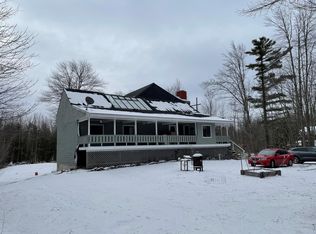 65 Town Farm Rd, Buxton, ME 04093
