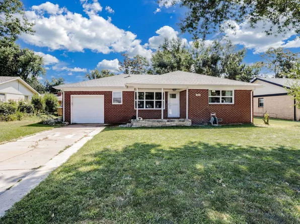 808 N Westview Dr, Mulvane, KS 67110