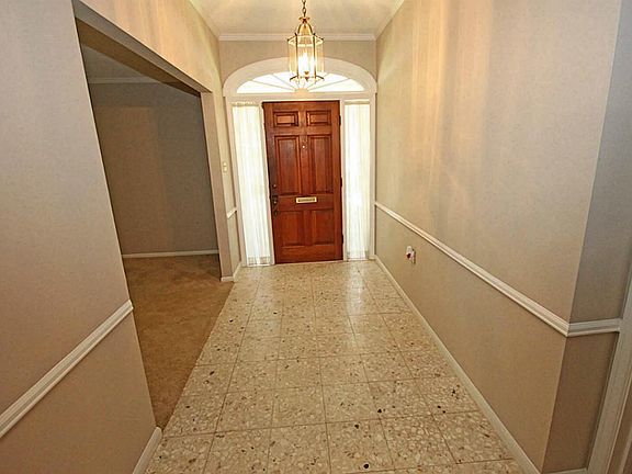 2nd image of 120 Begonia St