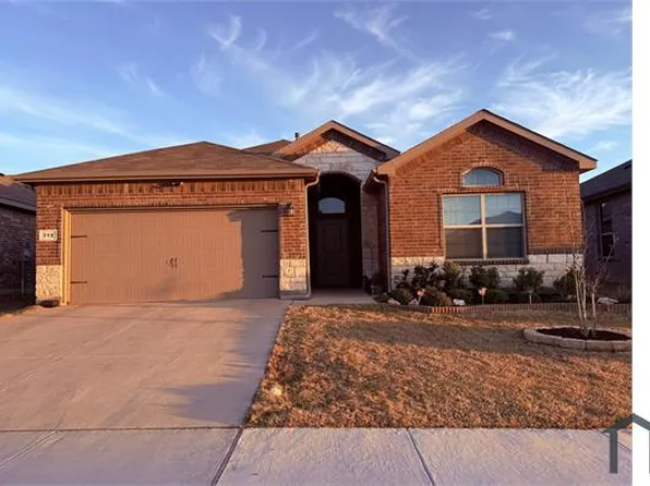 312 Youngblood Ln, Fort Worth, TX 76131