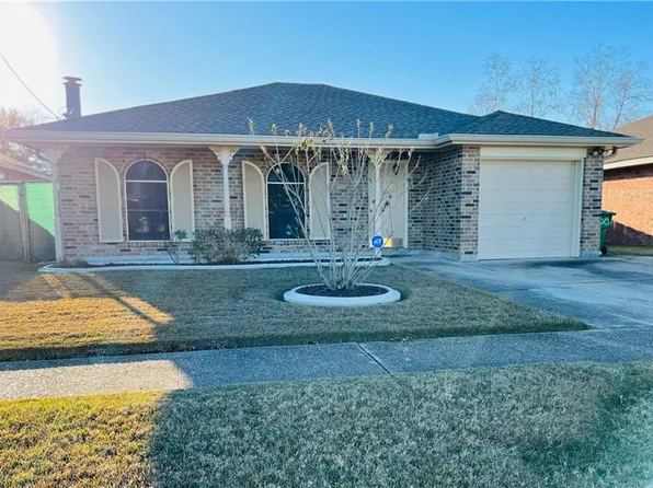 100 Riverview Dr, Saint Rose, LA 70087