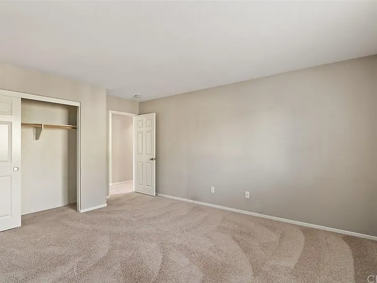 46945 Peach Tree St — Photo 20
