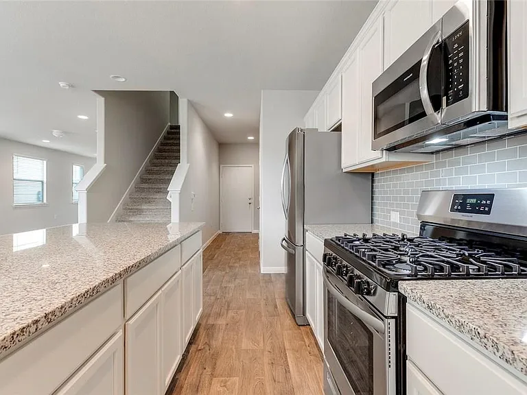 14505 Frankel Loop — Photo 2