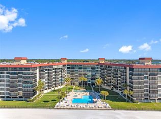 18304 Gulf Blvd APT 417, Redington Shores, FL 33708