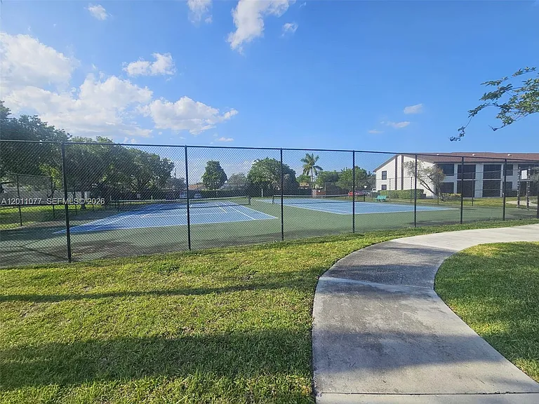 211 Lake Pointe Dr #108 — Photo 22