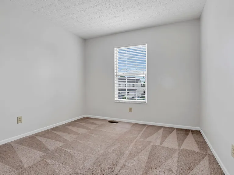 522 Farm Hill Ct — Photo 25