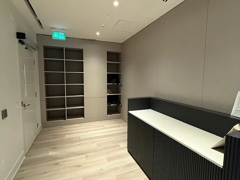 30 Upper Mall Way #1701A — Photo 17
