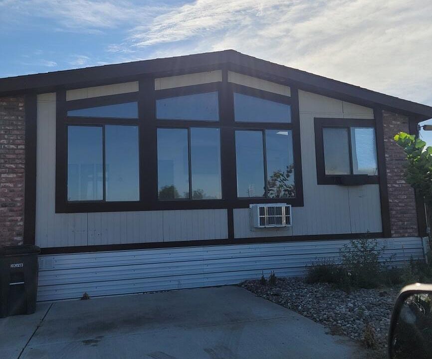 325 S 5th St TRAILER 24, Sunnyside, WA 98944 Zillow