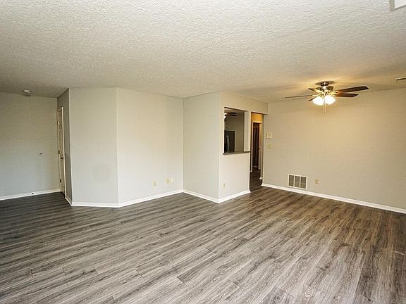 5th image of 2300 Sylved Lane