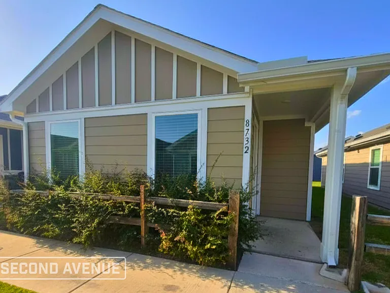 8732 Texas Risinger Dr — Photo 1