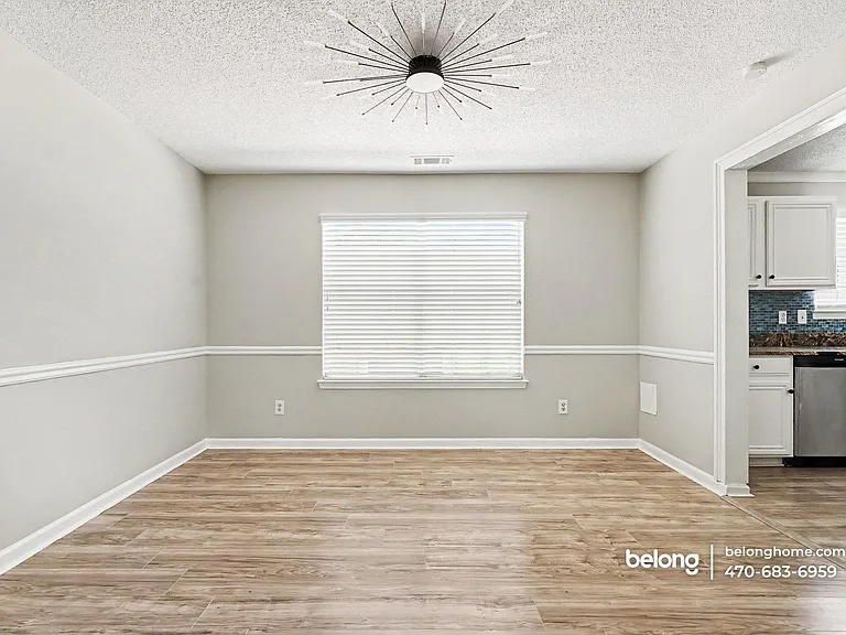 1439 Alice Ave — Photo 7
