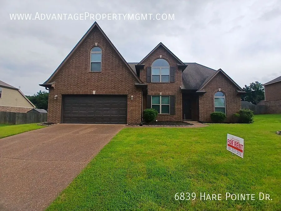 Beautiful 4-bedroom 3 bath home in Arlington — Photo 2
