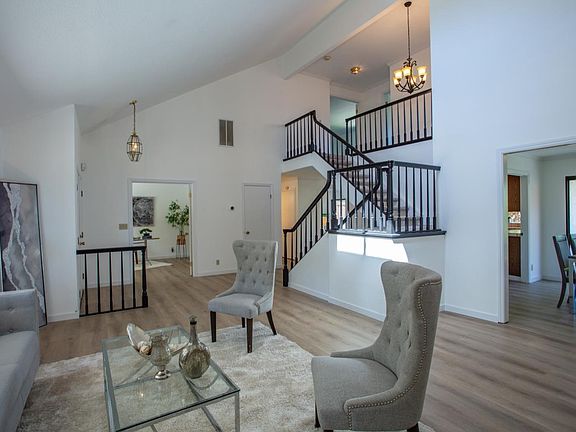 2nd image of 1601 Mantelli Dr