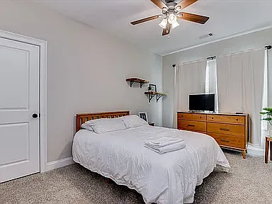 566 River Oaks Ln — Photo 15