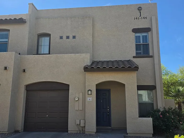 1886 E Don Carlos Ave #141 — Photo 2
