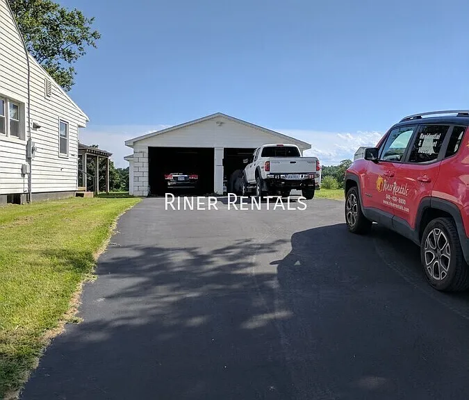 8027 George Wine Rd — Photo 2