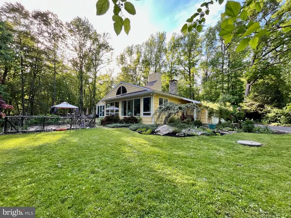 212 Haag Rd, Reading, PA 19606