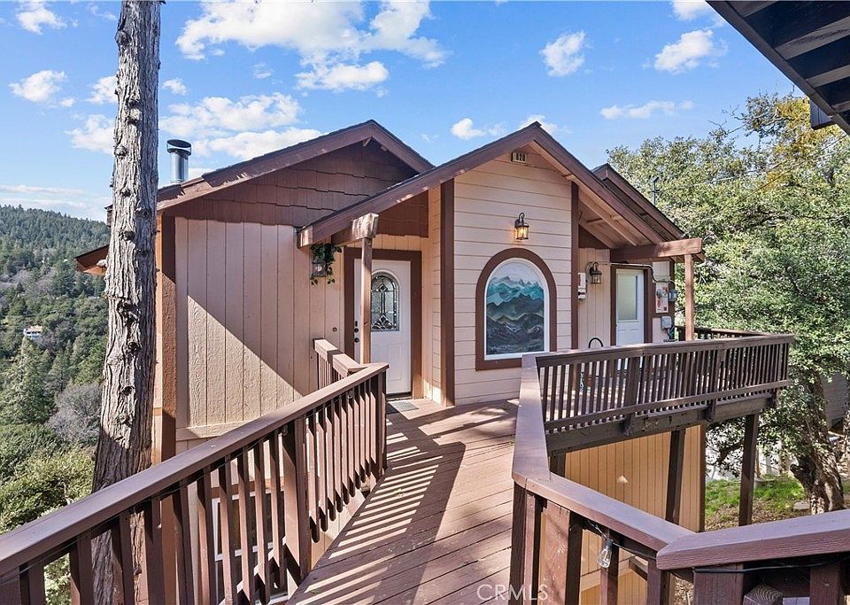 1st image of 820 Arbula Dr