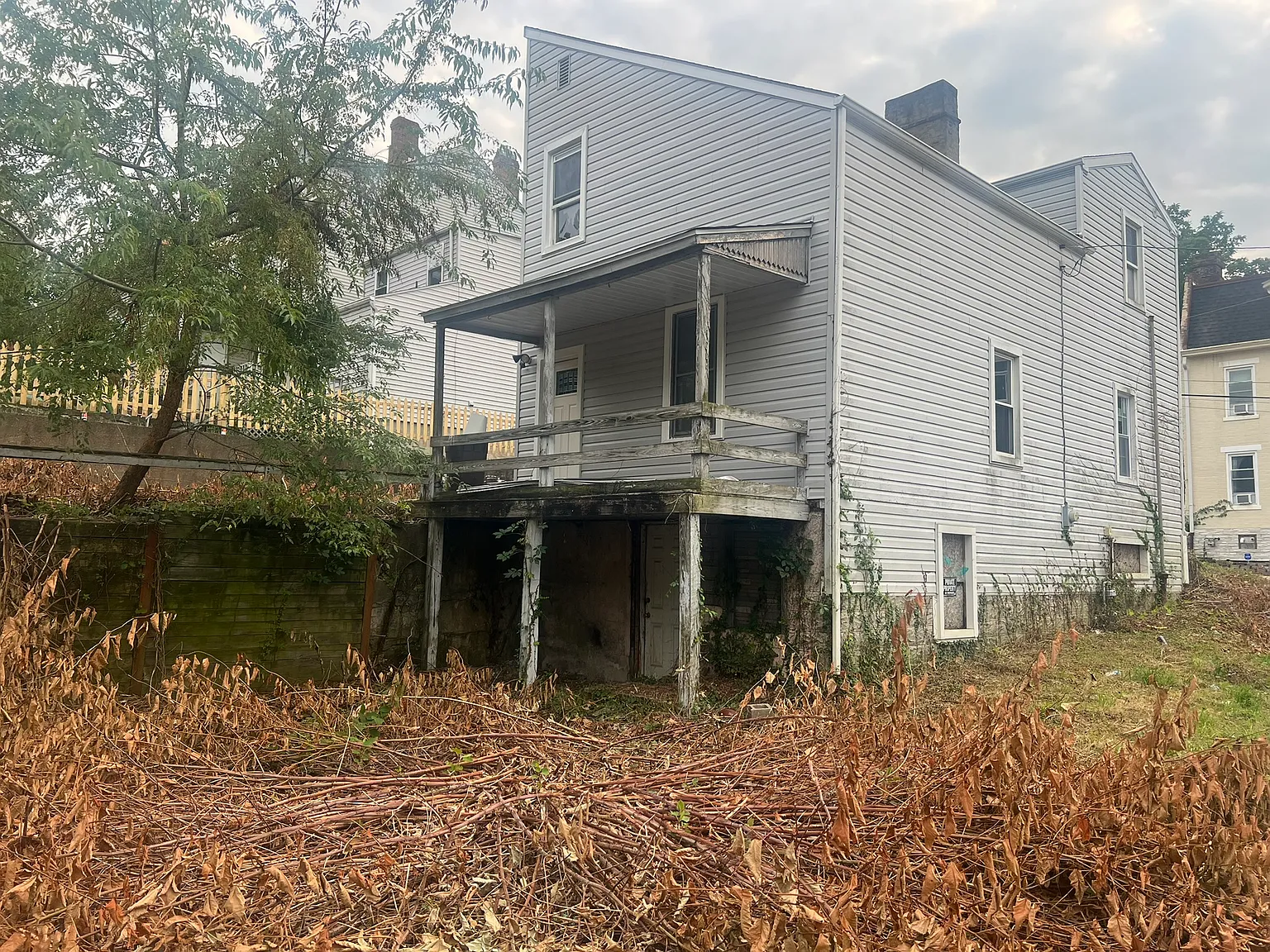 3 bed, 1195 sqft, $1,650 — Photo 2
