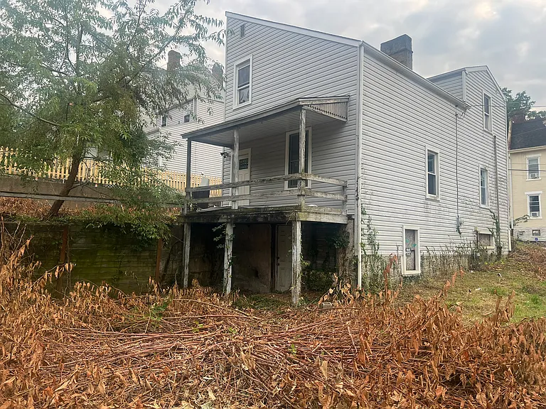 2722 McDowell St — Photo 2